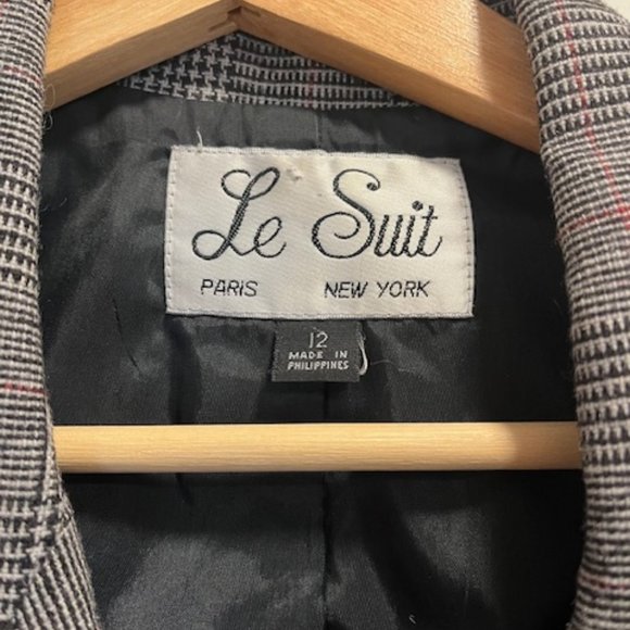 Oversized Woman's Blazer, Size 14 - Picture 3 of 4